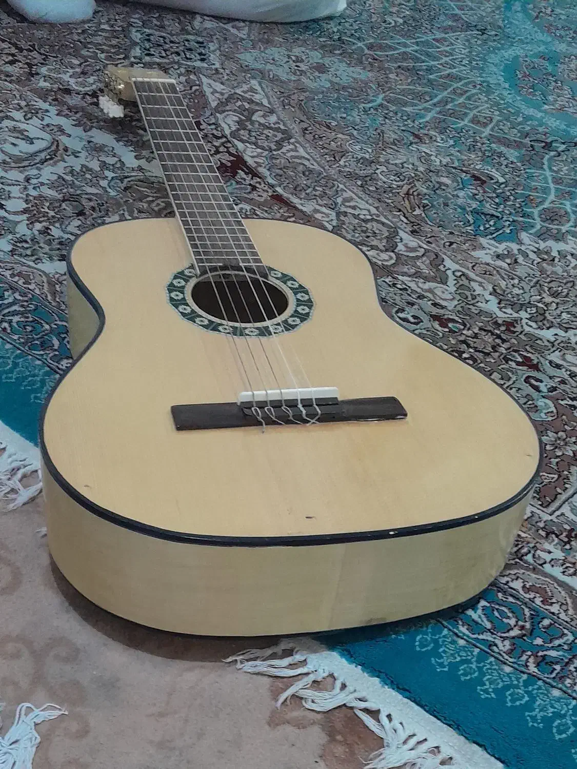 گیتار   G 200|گیتار، بیس، امپلیفایر|فولادشهر, B2|دیوار