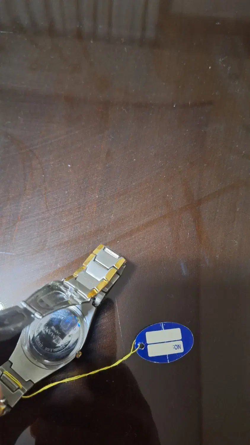 ساعت|ساعت|شاهین‌شهر, خانه کارگر|دیوار