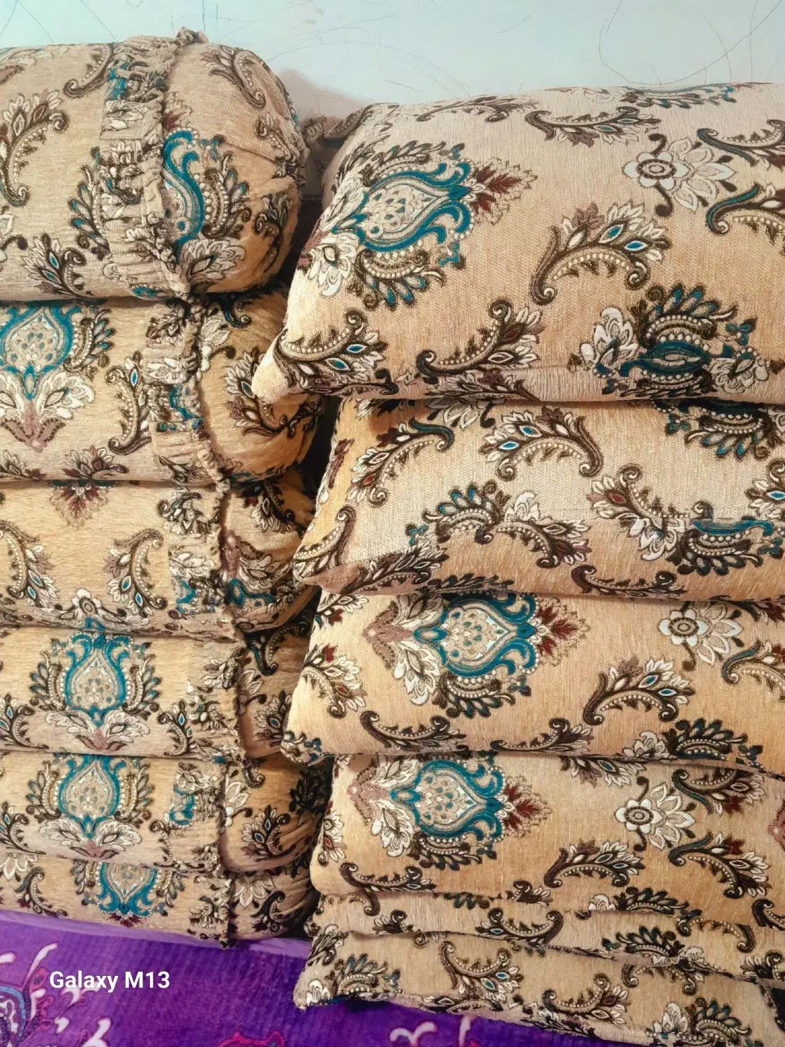 ۱۲ عدد بالشت پر|رختخواب، بالش، پتو|جوانرود, |دیوار