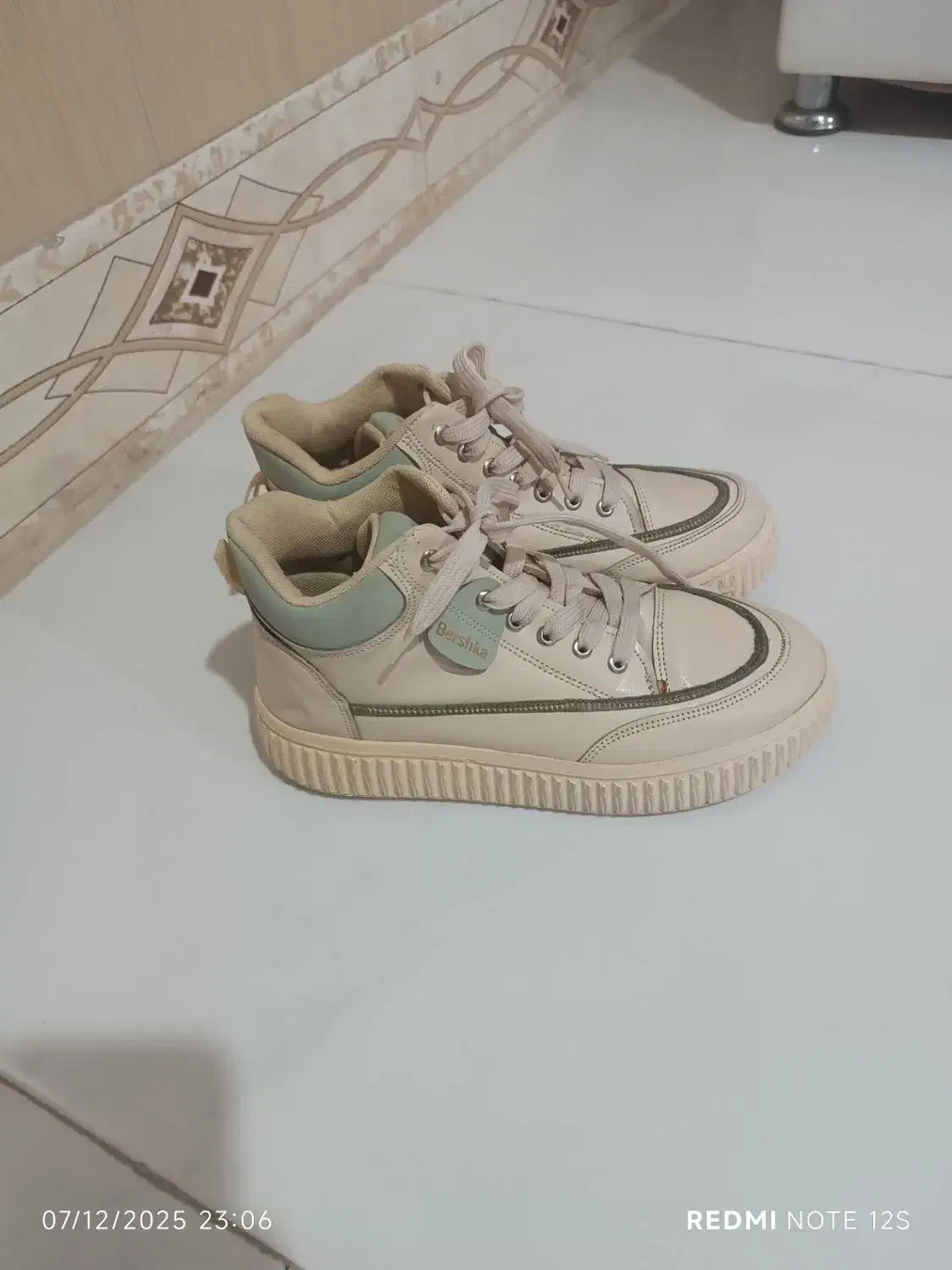 کفش اسپرت زنانه در حد نو شماره ۳۹|کیف، کفش، کمربند|تربت جام, معدآباد|دیوار