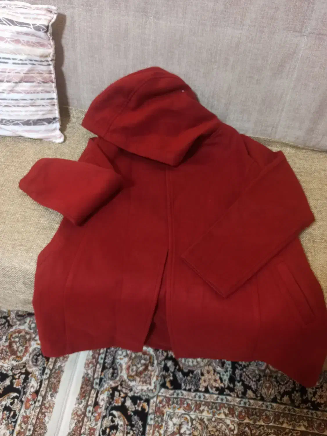 پالتو|لباس|سنندج, |دیوار