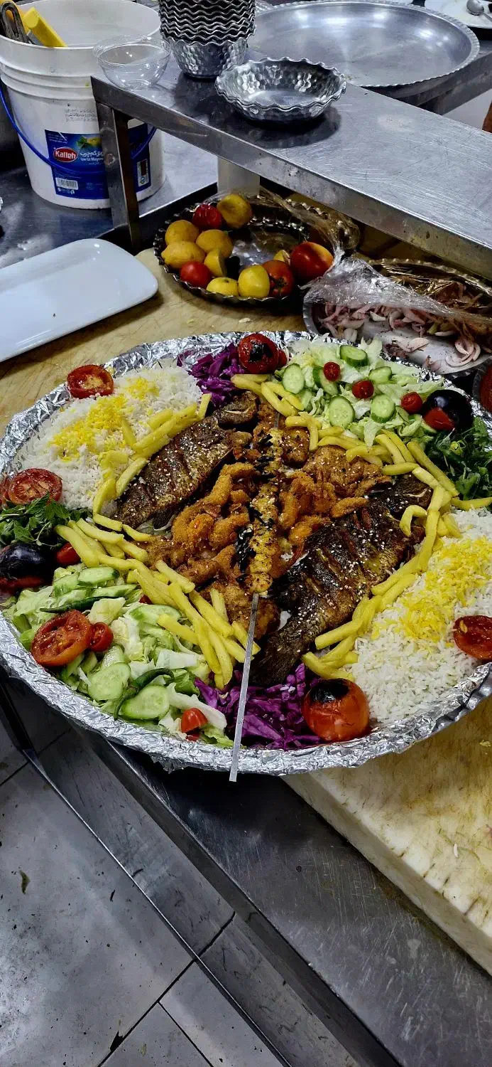 نیروی ساده|استخدام خدمات فروشگاه و رستوران|قشم, |دیوار