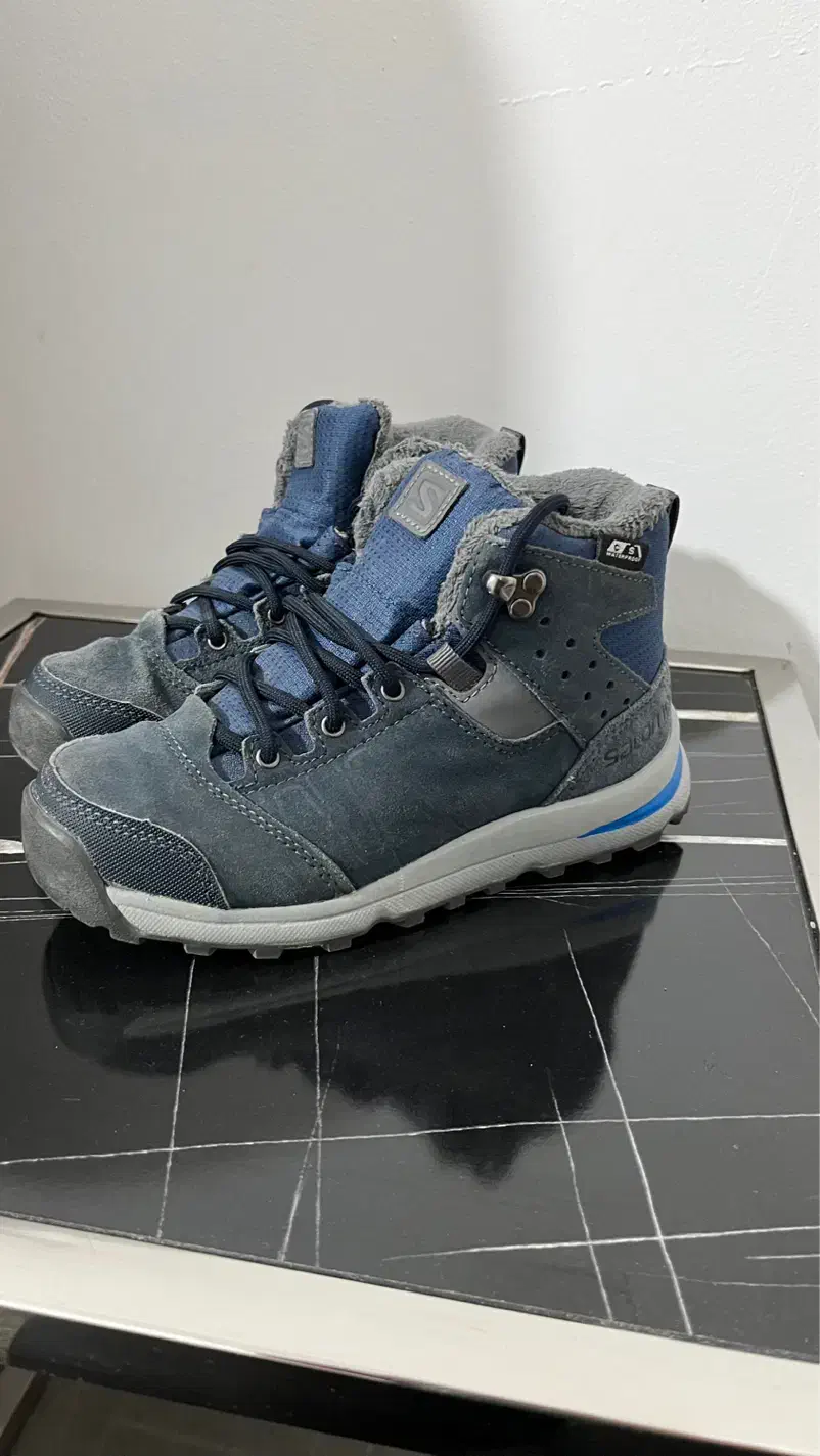 کفش ساق دار سالمون|کیف، کفش، کمربند|کرمانشاه, |دیوار