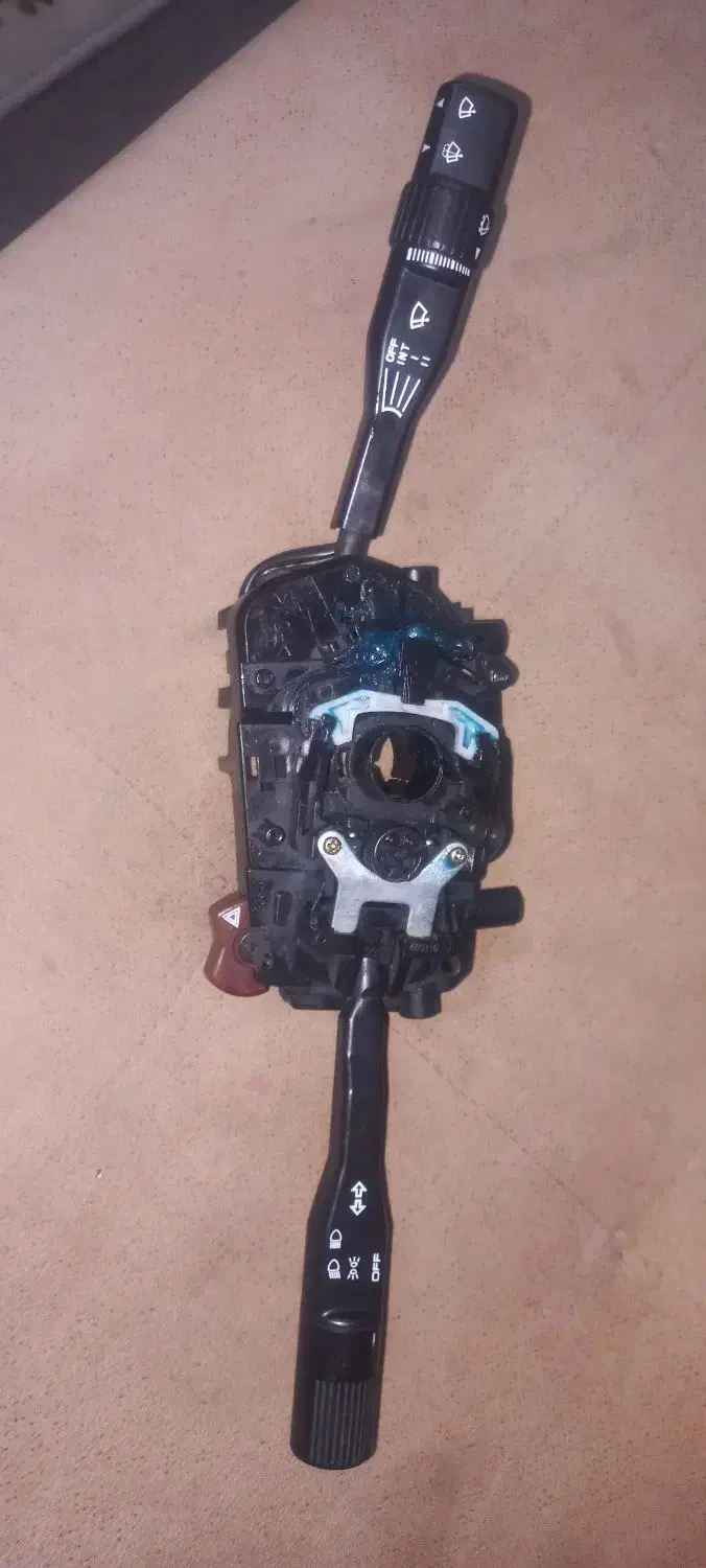 یک جفت کمک عقب تیبا دسته راهنما پراید دیفرانسیل|قطعات یدکی و لوازم جانبی|شیراز, گلشن|دیوار