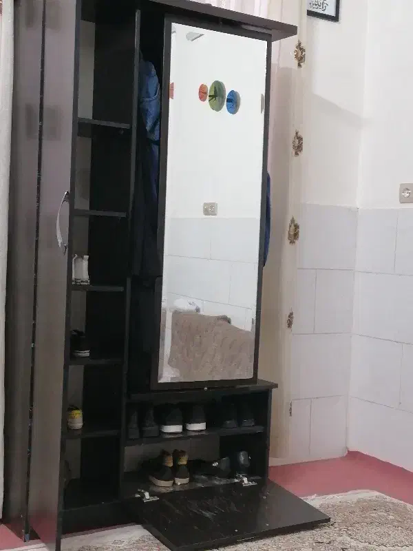 جاکفشی با آیینه قدی|جاکفشی، کمد، دراور|یزد, |دیوار