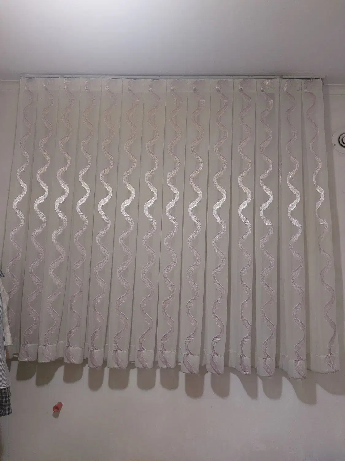 ۲ عدد پرده اتاق خواب و یک پرده آشپزخانه|پرده، رانر، رومیزی|سمنان, |دیوار