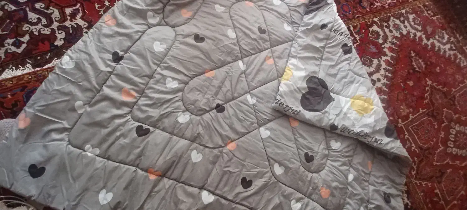 روختی دونفره  با ملافه و دو عدد رو بالشی نو نو|رختخواب، بالش، پتو|تبریز, |دیوار