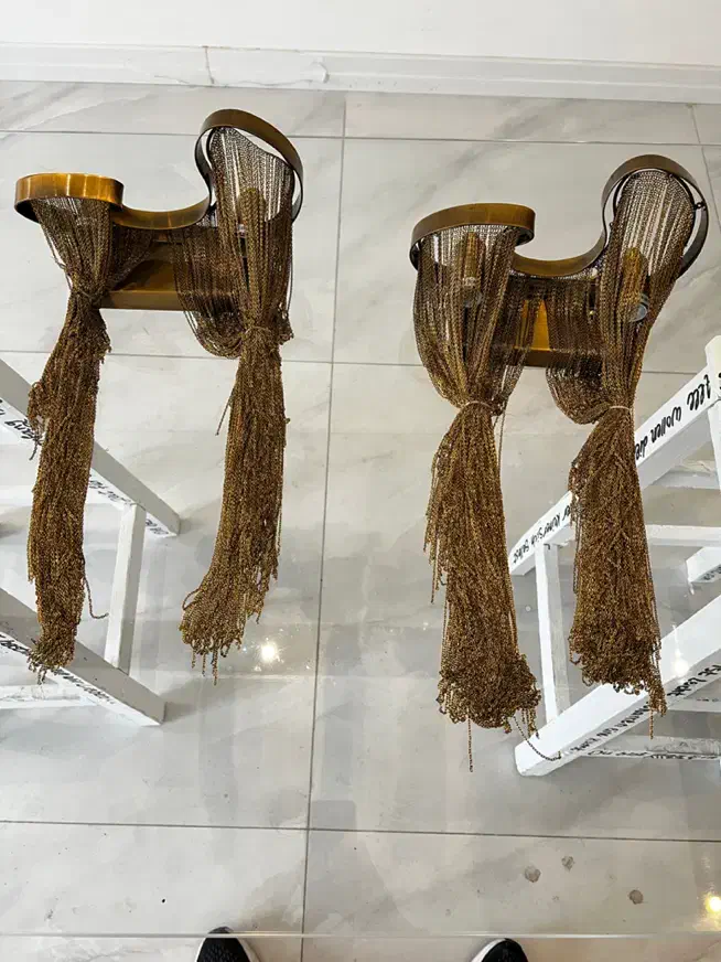 چراغ دیواری کلاستیک برند معروف فرانسه|لوستر و چراغ آویز|تهران, حکمت|دیوار