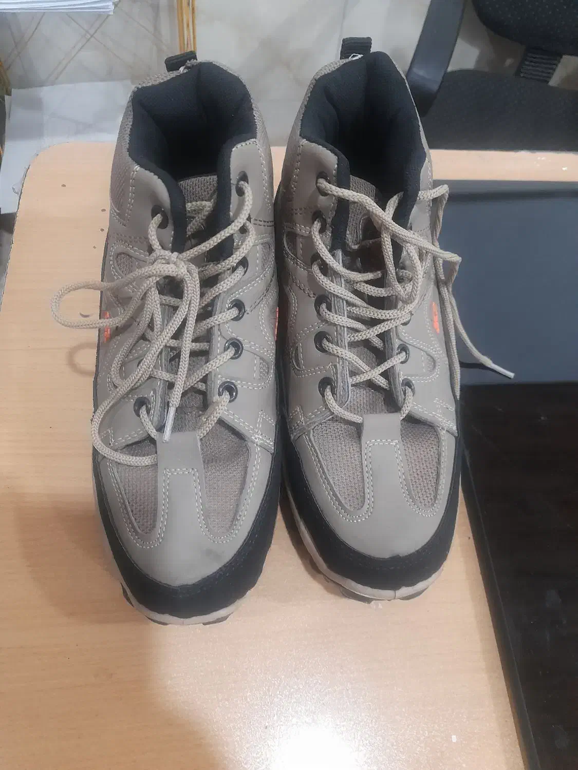 بوت|کیف، کفش، کمربند|رشت, حمیدیان|دیوار