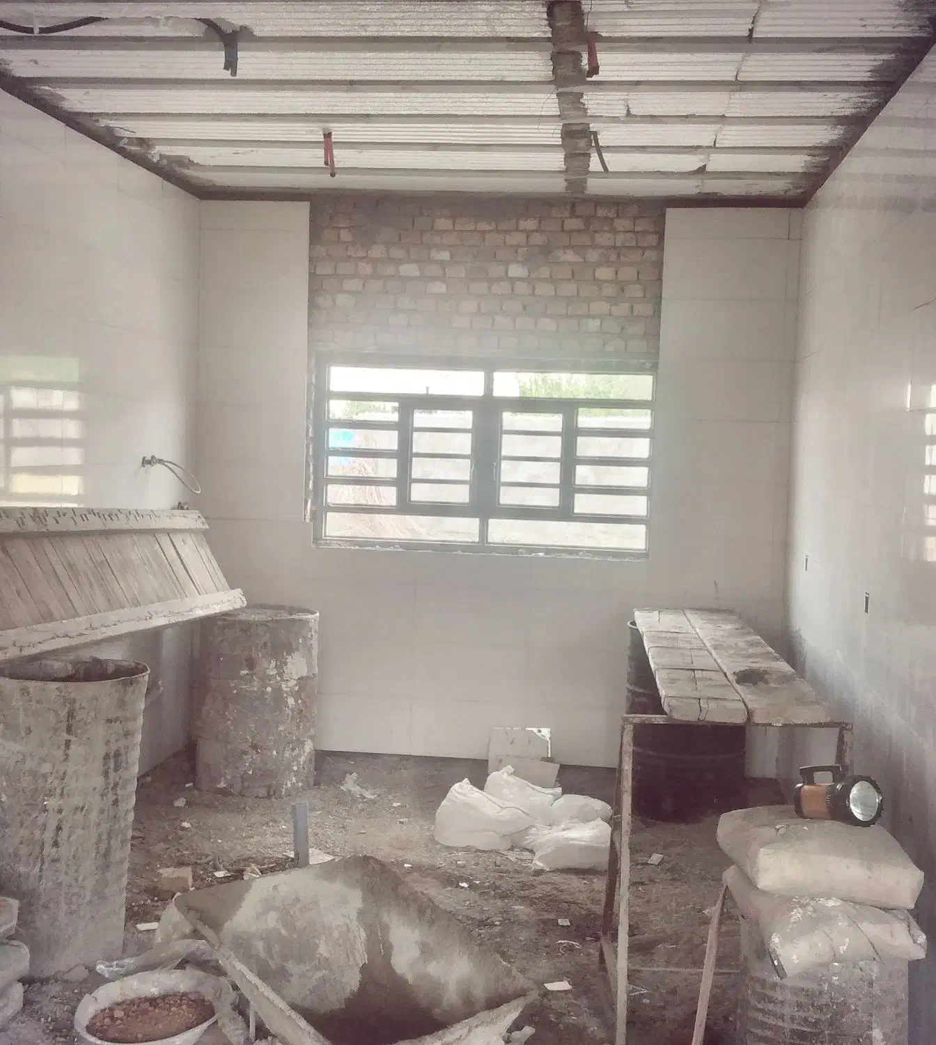 کاشی کارکاشیکاری وسرامیک کاری|خدمات پیشه و مهارت|خرمآباد, |دیوار