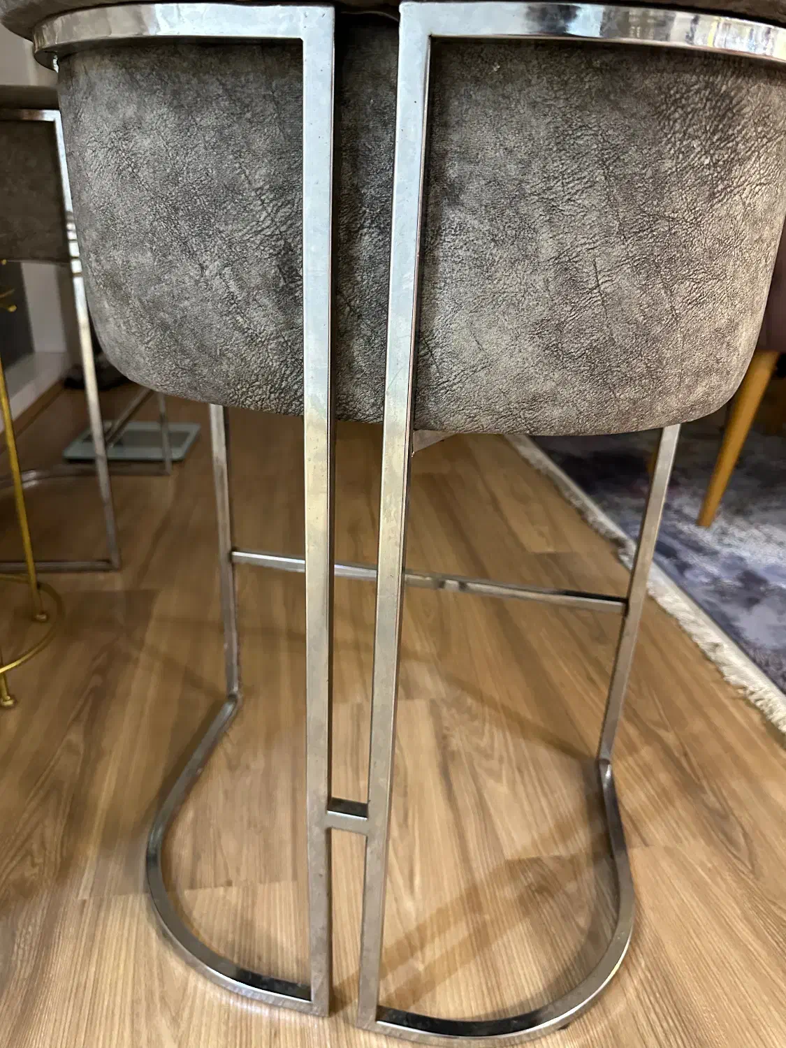 صندلی|میز و صندلی غذاخوری|آمل, |دیوار