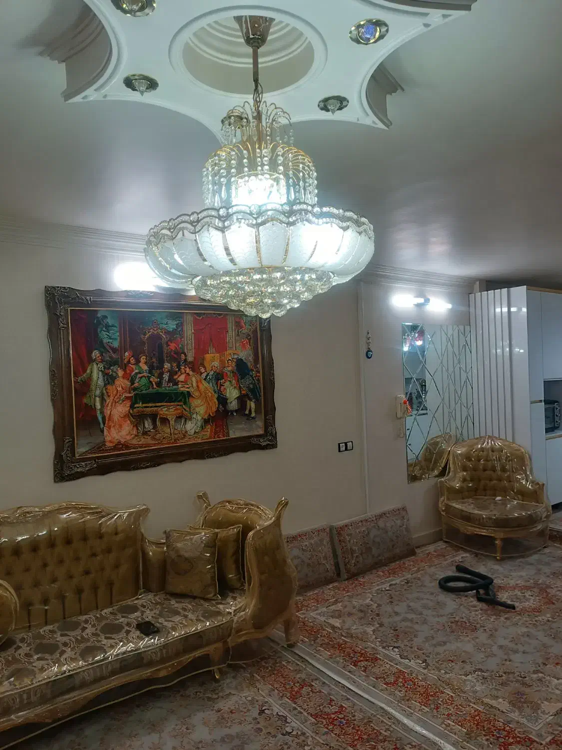 لوسترسایز بزرگ ((شیک و کریستالی ))|لوستر و چراغ آویز|تهران, نعمت‌آباد|دیوار