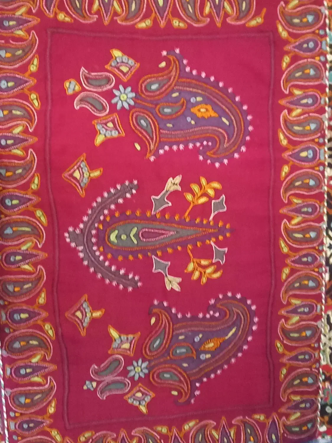 پشتی پته ای|پشتی|اسفندقه, |دیوار