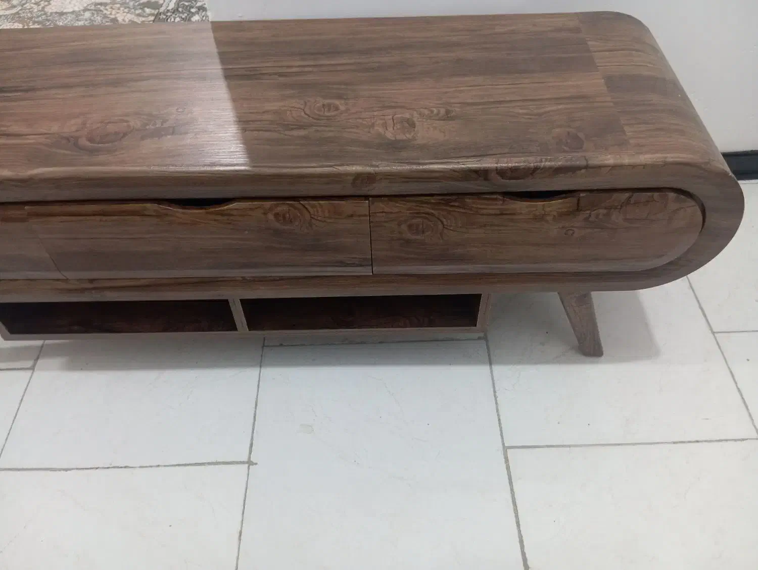 زیرتلویزیون درحد نو ۶ماه کارکرد|میز تلویزیون|اشتهارد, |دیوار