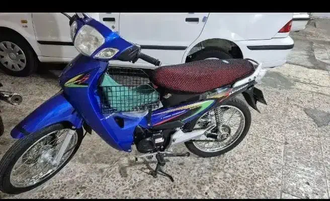 لاکی ویو ۱۲۵ تمیز وکم کارکرد|موتورسیکلت|خرمشهر, |دیوار