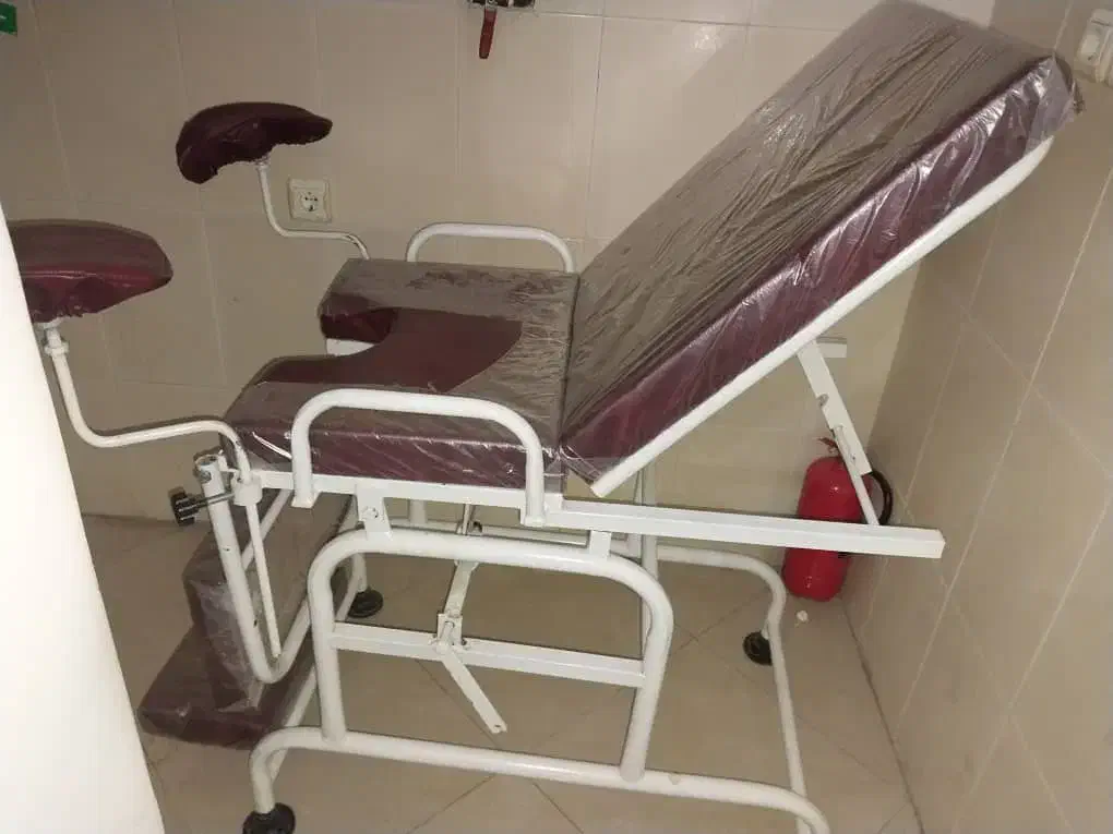 تخت معاینه زنانGYN|پزشکی|شیراز, باغ تخت|دیوار