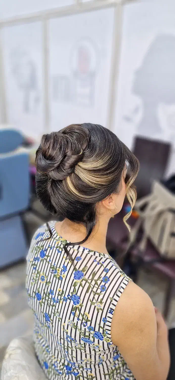 سالن زیبایی ماتیک|خدمات آرایشگری و زیبایی|اقبالیه, |دیوار