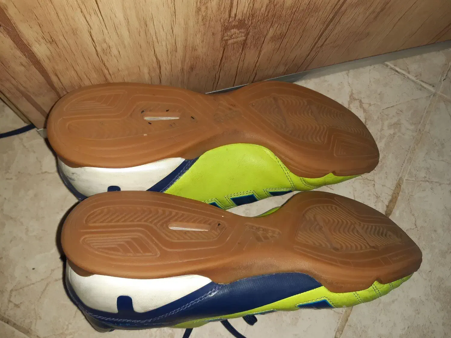 کفش چرم طبیعی|کیف، کفش، کمربند|بومهن, |دیوار