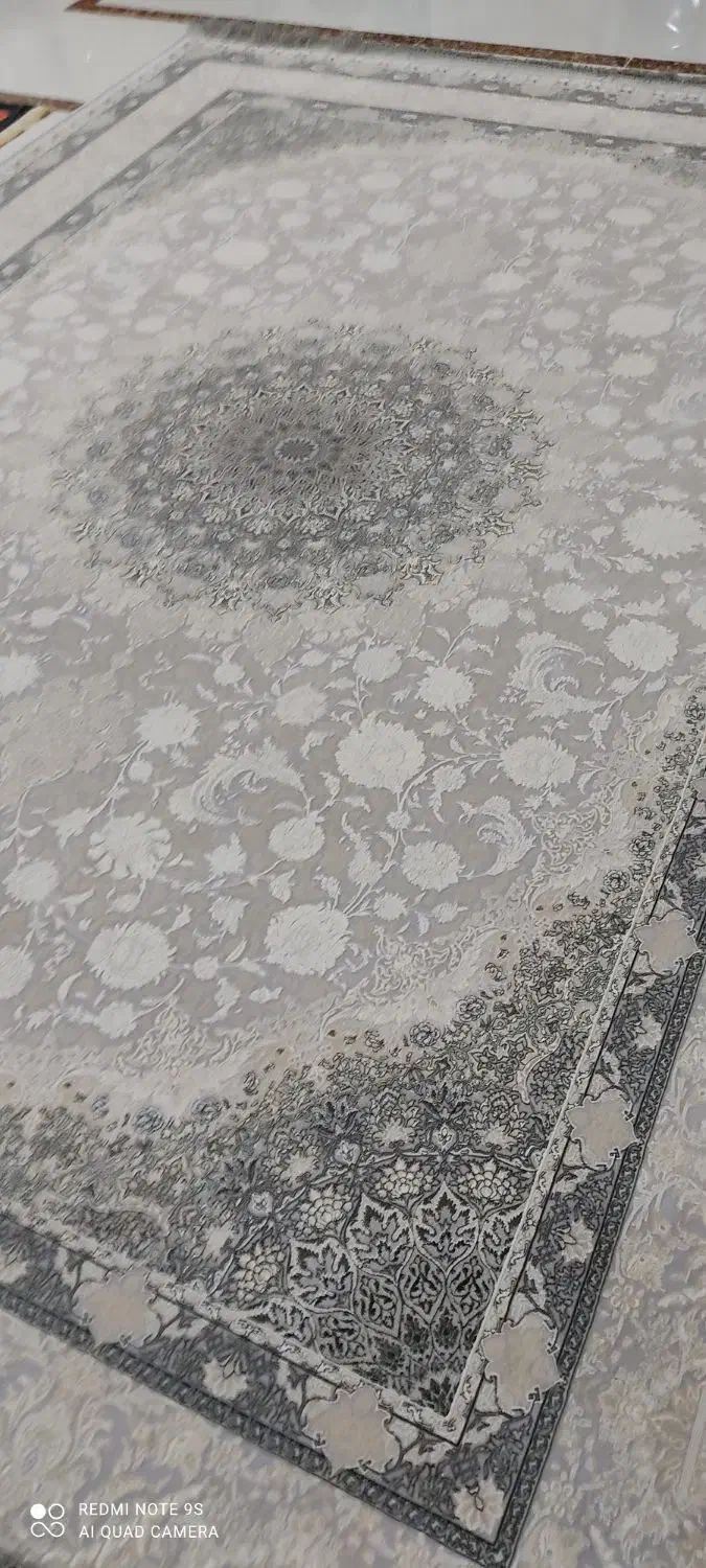 دو عدد فرش نه متری 1200شانه در حد نو|فرش|خرمآباد, |دیوار