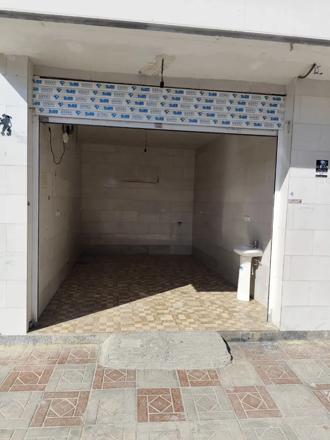 رهن و اجاره مغازه ، خیابان مدرس|اجارهٔ مغازه و غرفه|مرودشت, بیست متری بیمارستان|دیوار