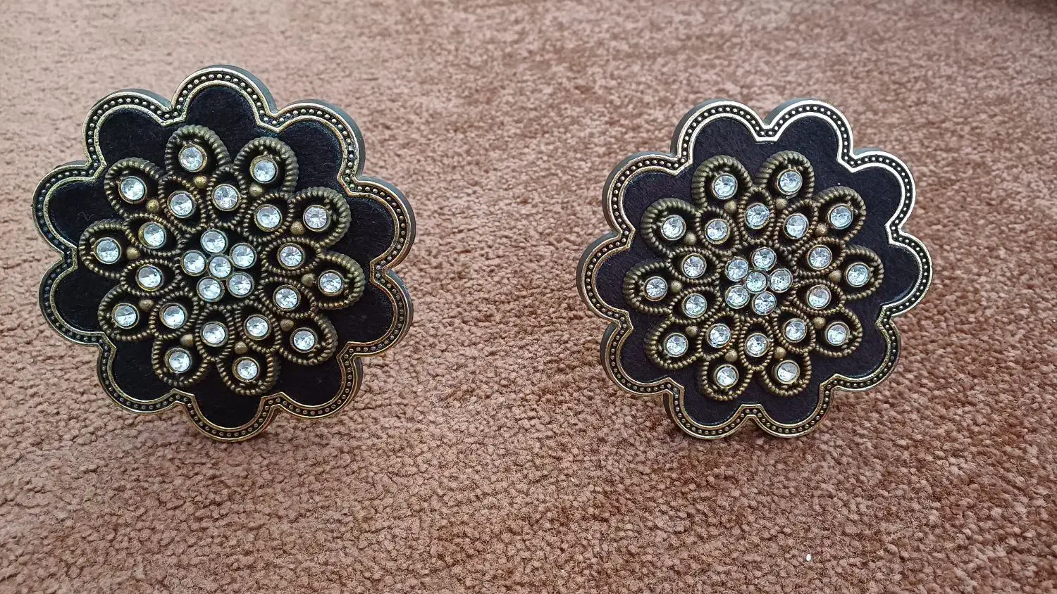 گل میخ پرده|پرده، رانر، رومیزی|رشت, گلباغ نماز|دیوار