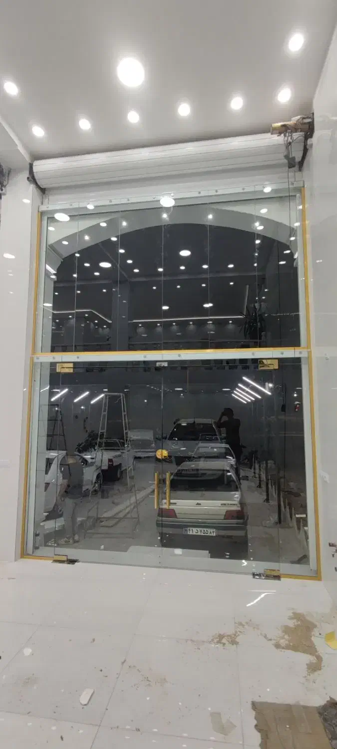 شیشه سکوریت و کرکره برقی|خدمات پیشه و مهارت|شیراز, اصلاح‌نژاد|دیوار