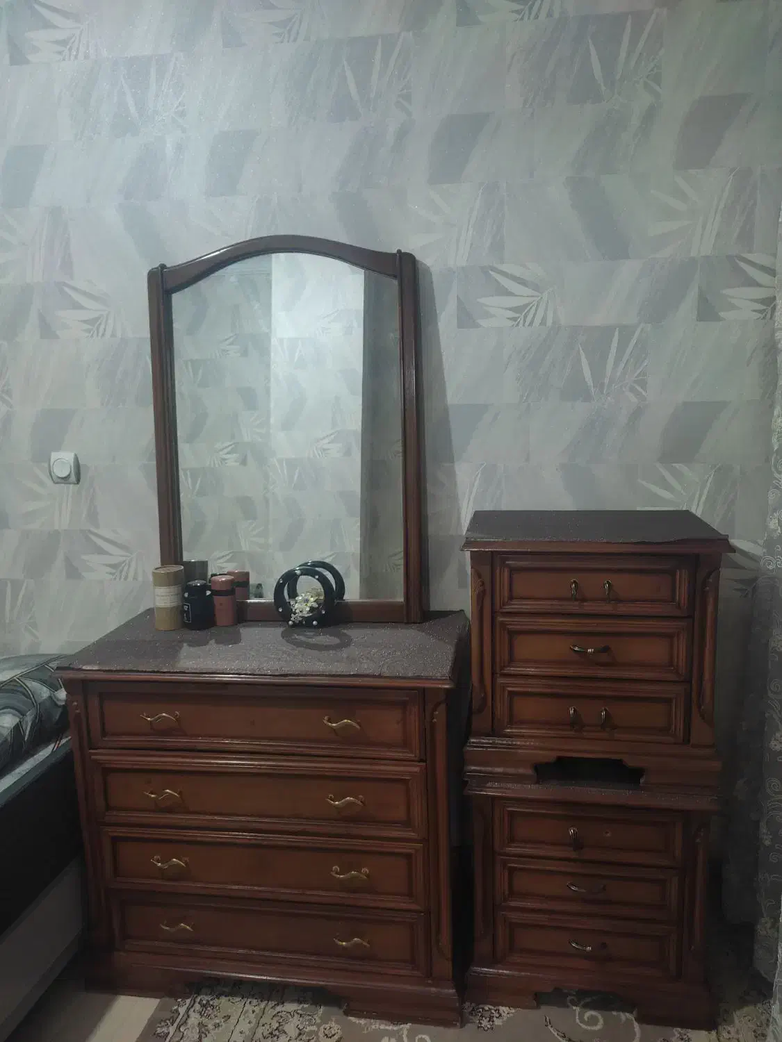 دراور|جاکفشی، کمد، دراور|کرج, کوی کارمندان شمالی|دیوار