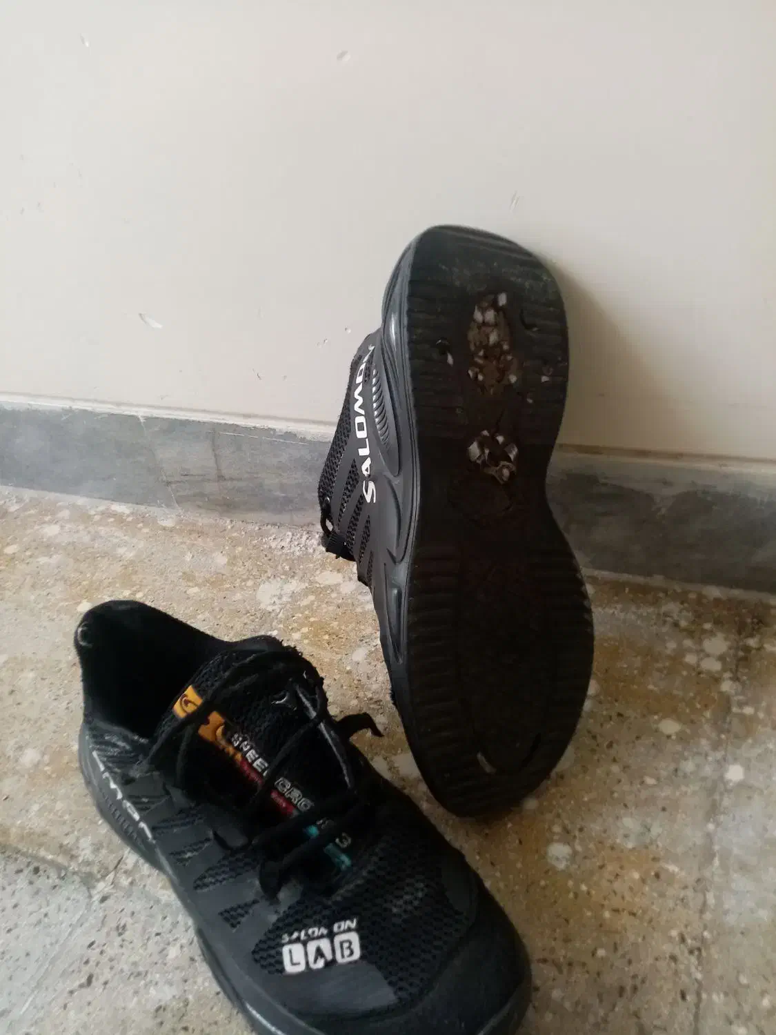 کفش|کیف، کفش، کمربند|رباط‌کریم, الارد|دیوار