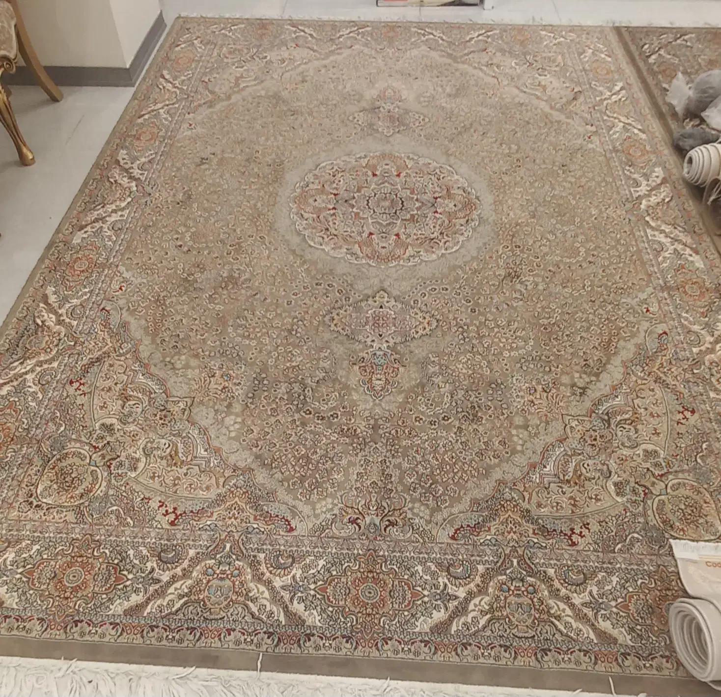 ۲ تخته فرش ۹ متری ویک عدد ۴ متری ویک عدد ۲ متری|فرش|تهران, آبشار|دیوار