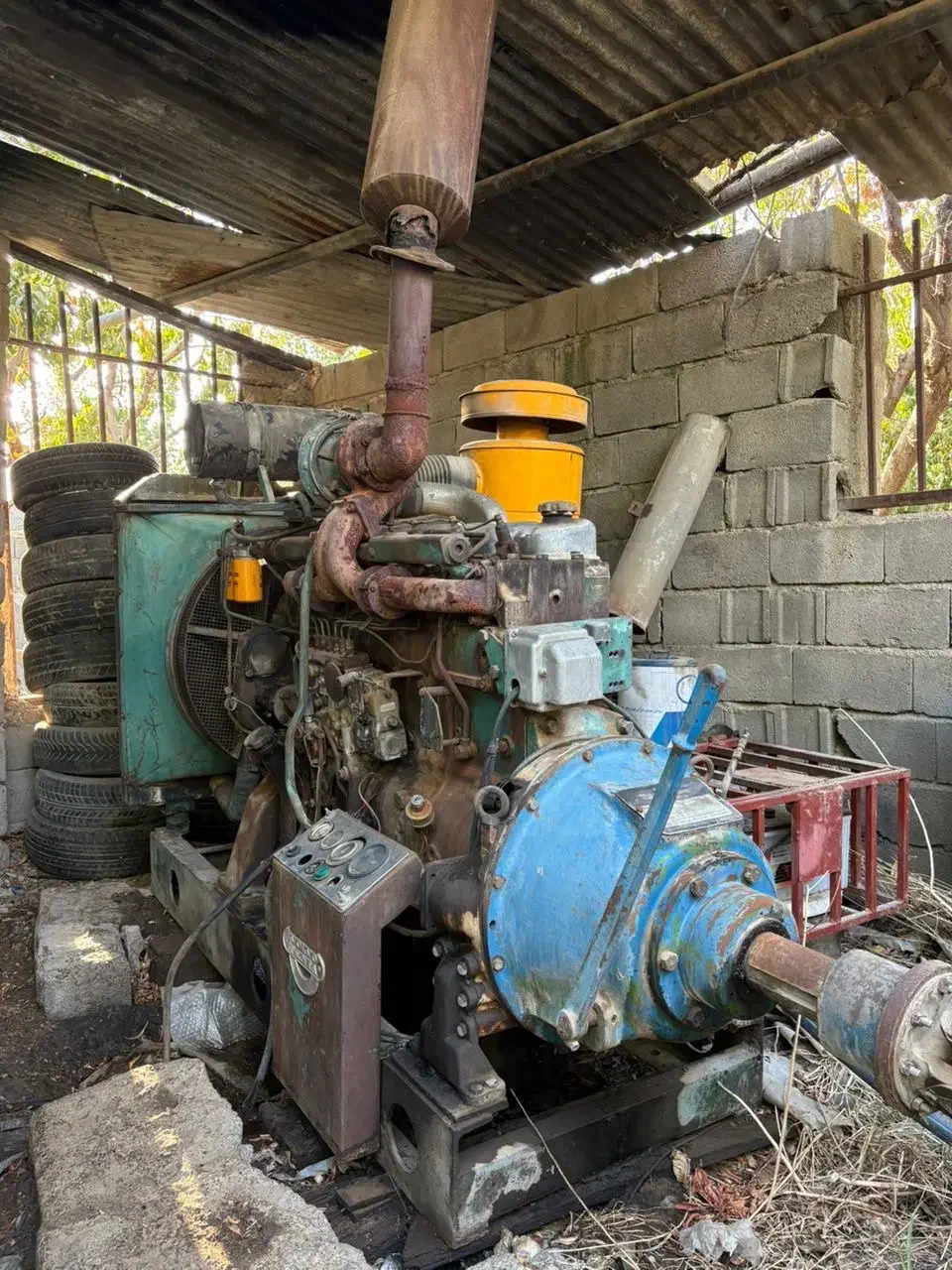 موتور اب ولوn12 مدل قدیم|ماشینآلات صنعتی|قزوین, |دیوار