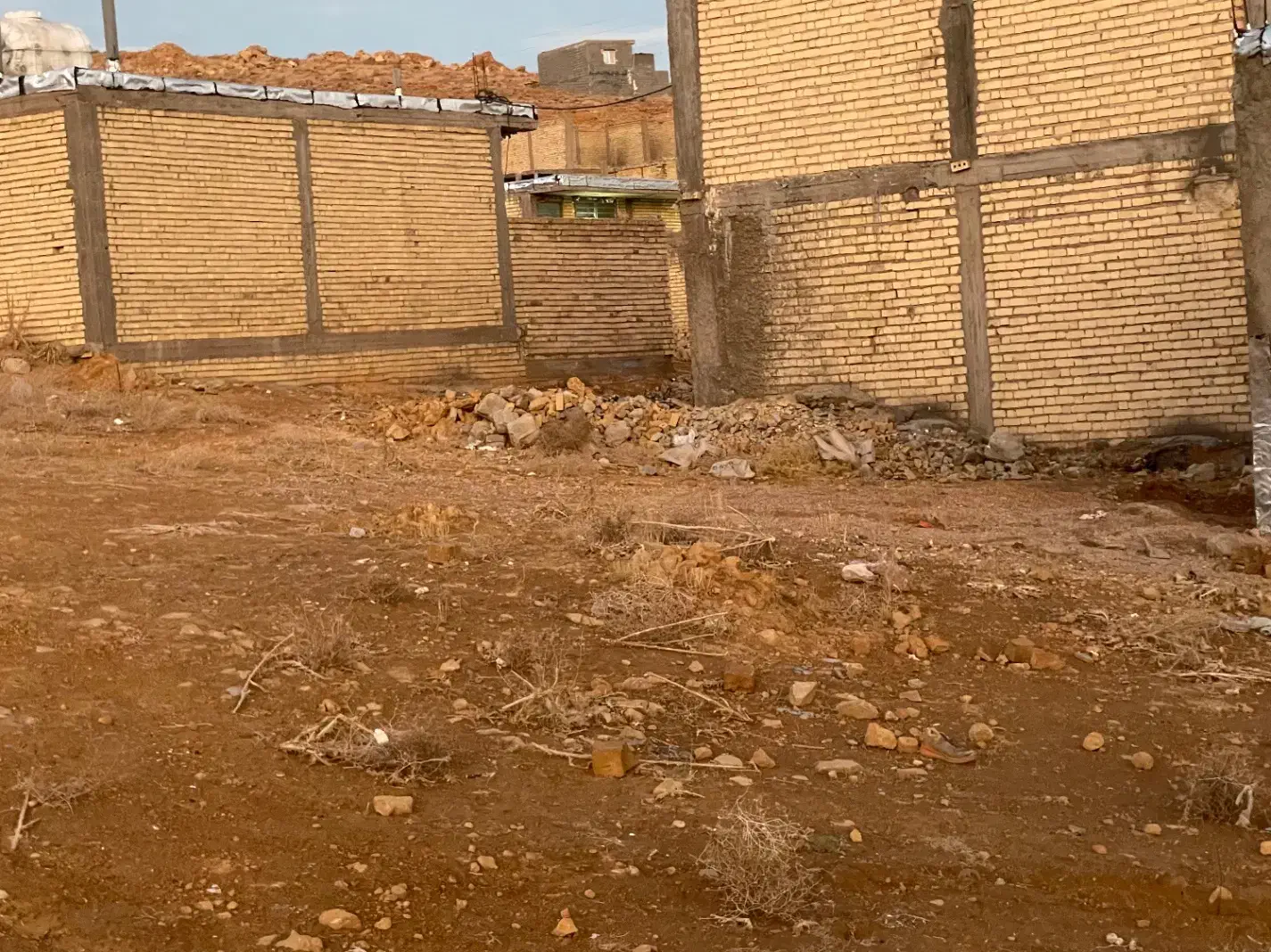 تعدادی زمین واقع در قصر قمشه|فروش زمین و ملک کلنگی|شیراز, شهرک قمشه|دیوار