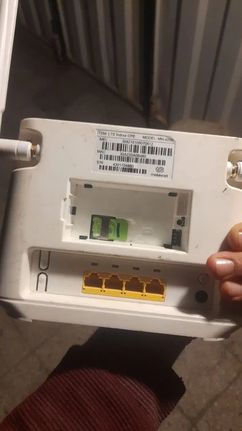 فروش مودم ایرانسل آنلاک ومبین نت|مودم و تجهیزات شبکه|کاشان, بازار کاشان|دیوار