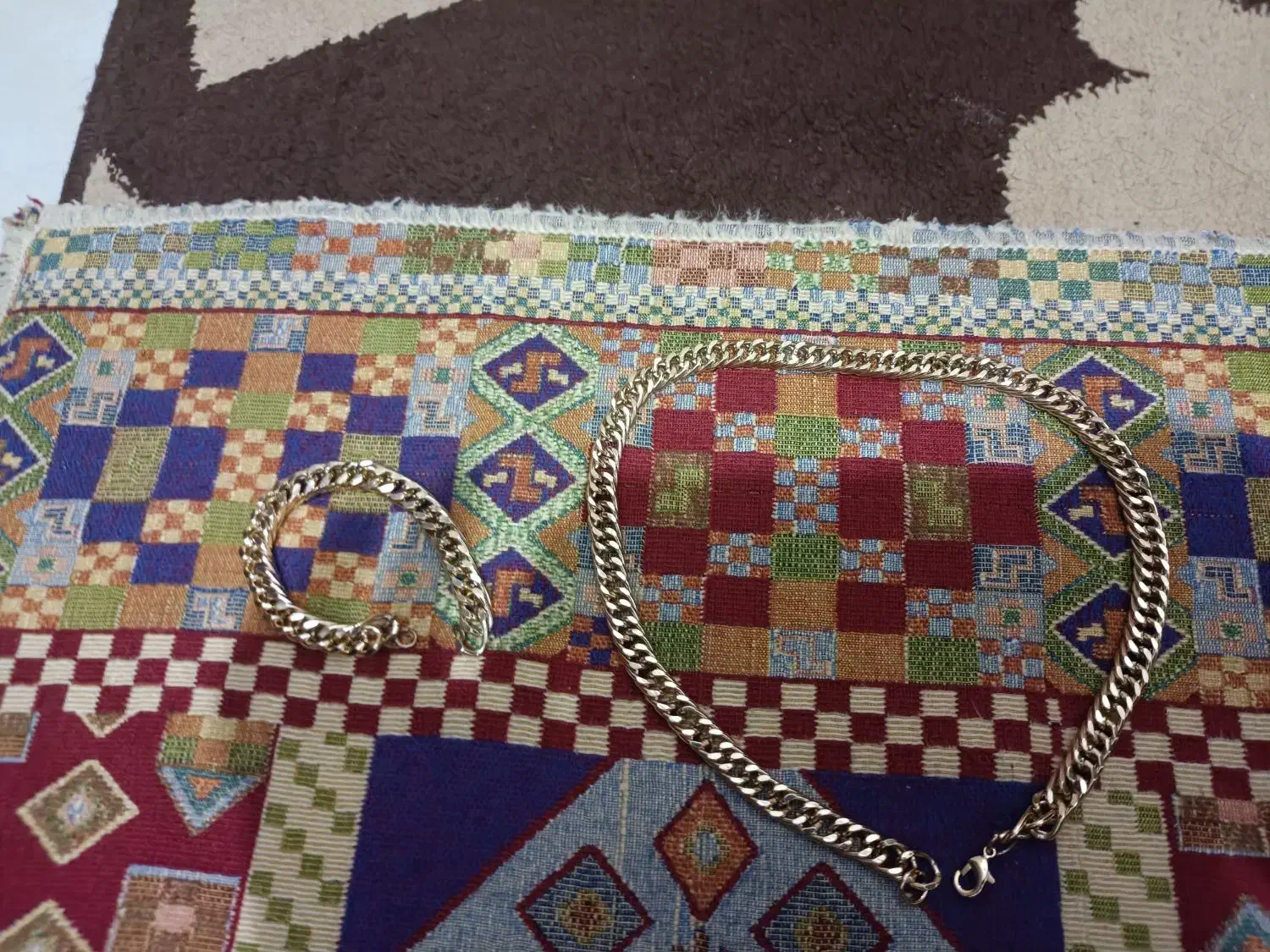 ست گردنبند و دست بند رنگ طلایی|جواهرات|یزد, |دیوار