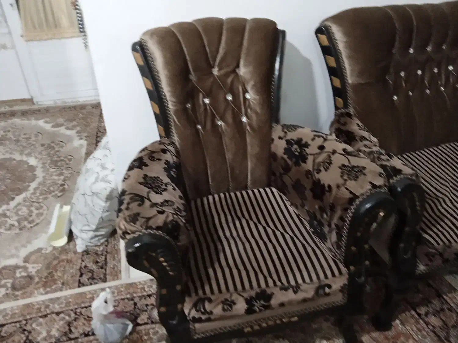 مبل6نفره|مبلمان خانگی و میز عسلی|رشت, دیانتی|دیوار