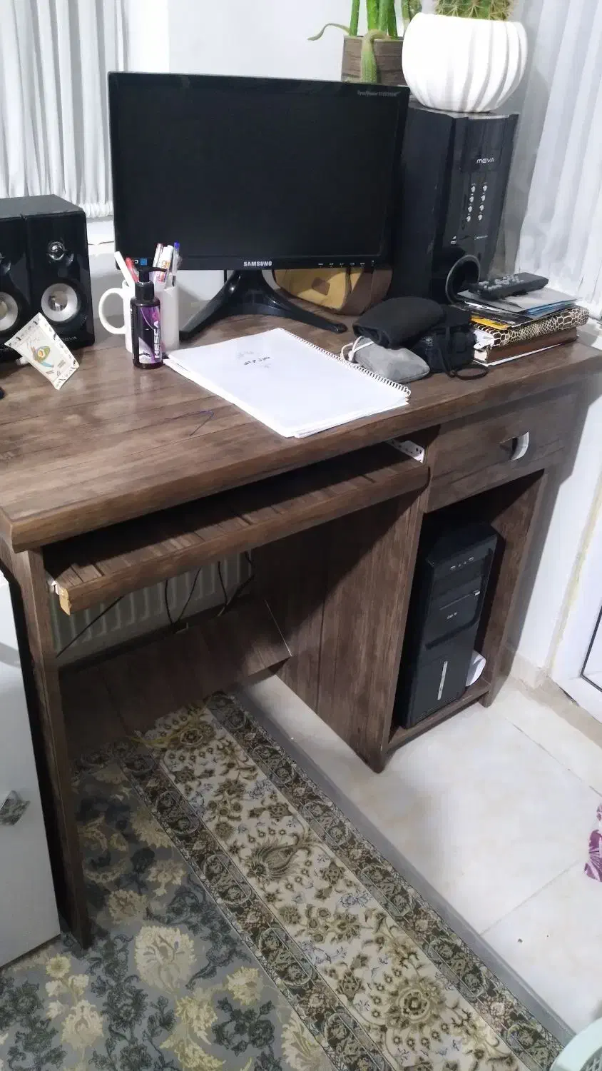 میز تحریر|میز تحریر و کامپیوتر|نیشابور, گمنام غربی|دیوار