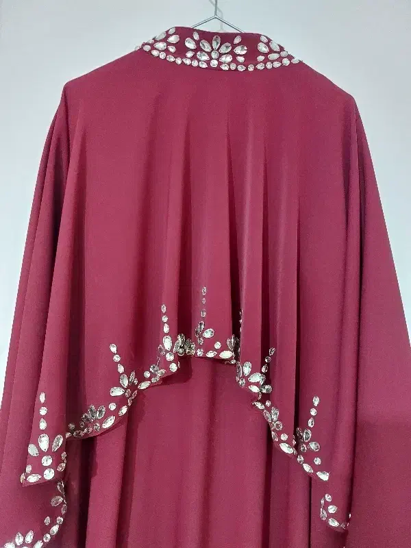 پیراهن و شنل مجلسی|لباس|پردیس, فاز ۴|دیوار