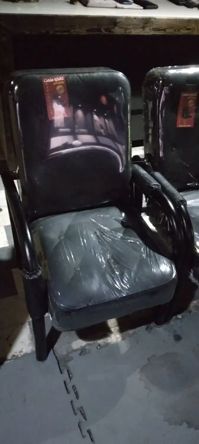 صندلی اداری|دفتر کار|رشت, چله خانه|دیوار