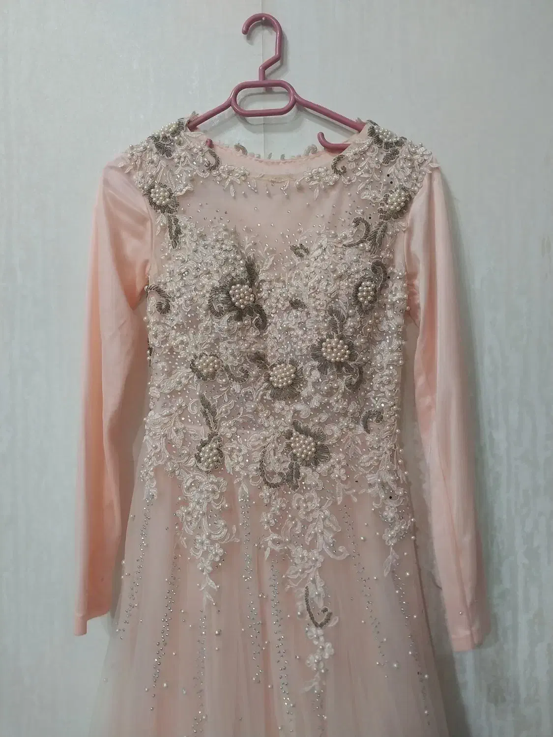 لباس عقد|لباس|رشت, فلسطین|دیوار