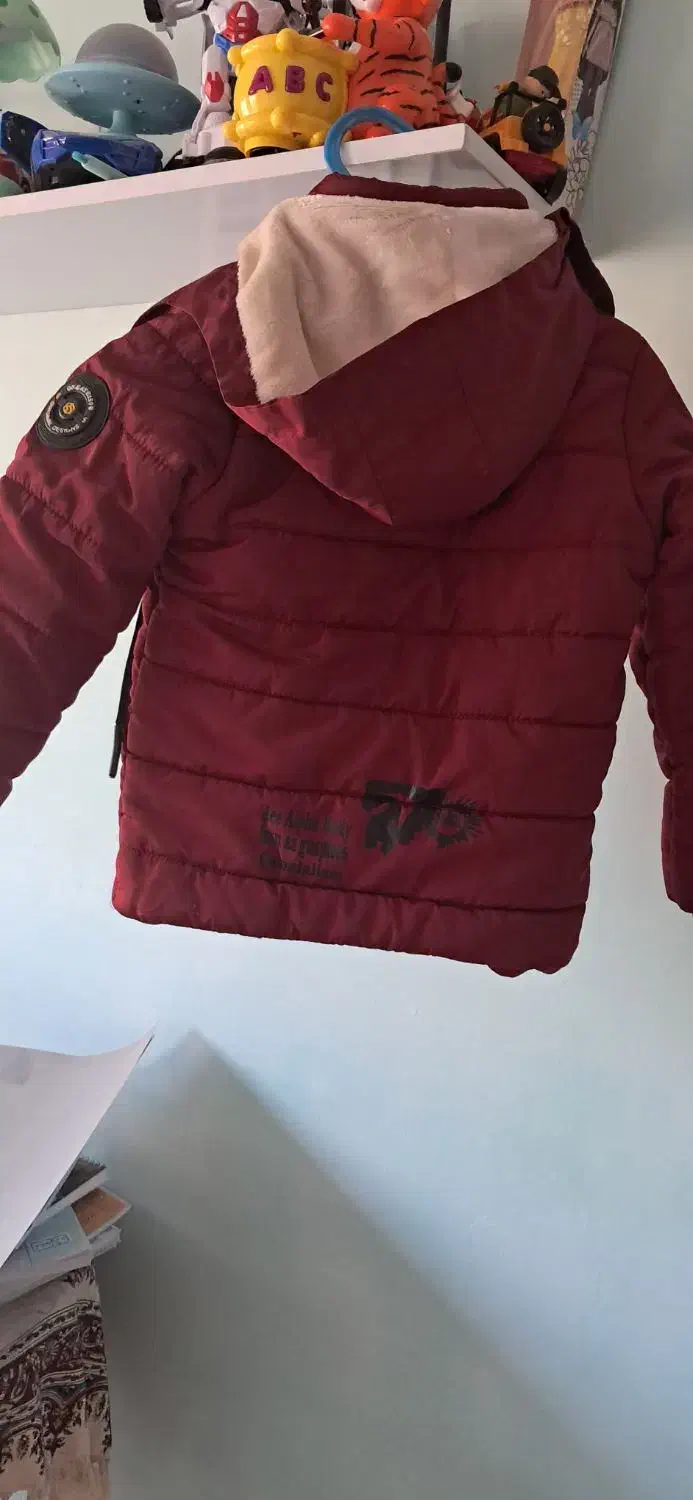 کاپشن بچه گونه سایز ۵|کفش و لباس بچه|کاشان, فاز ۲ ناجی آباد|دیوار