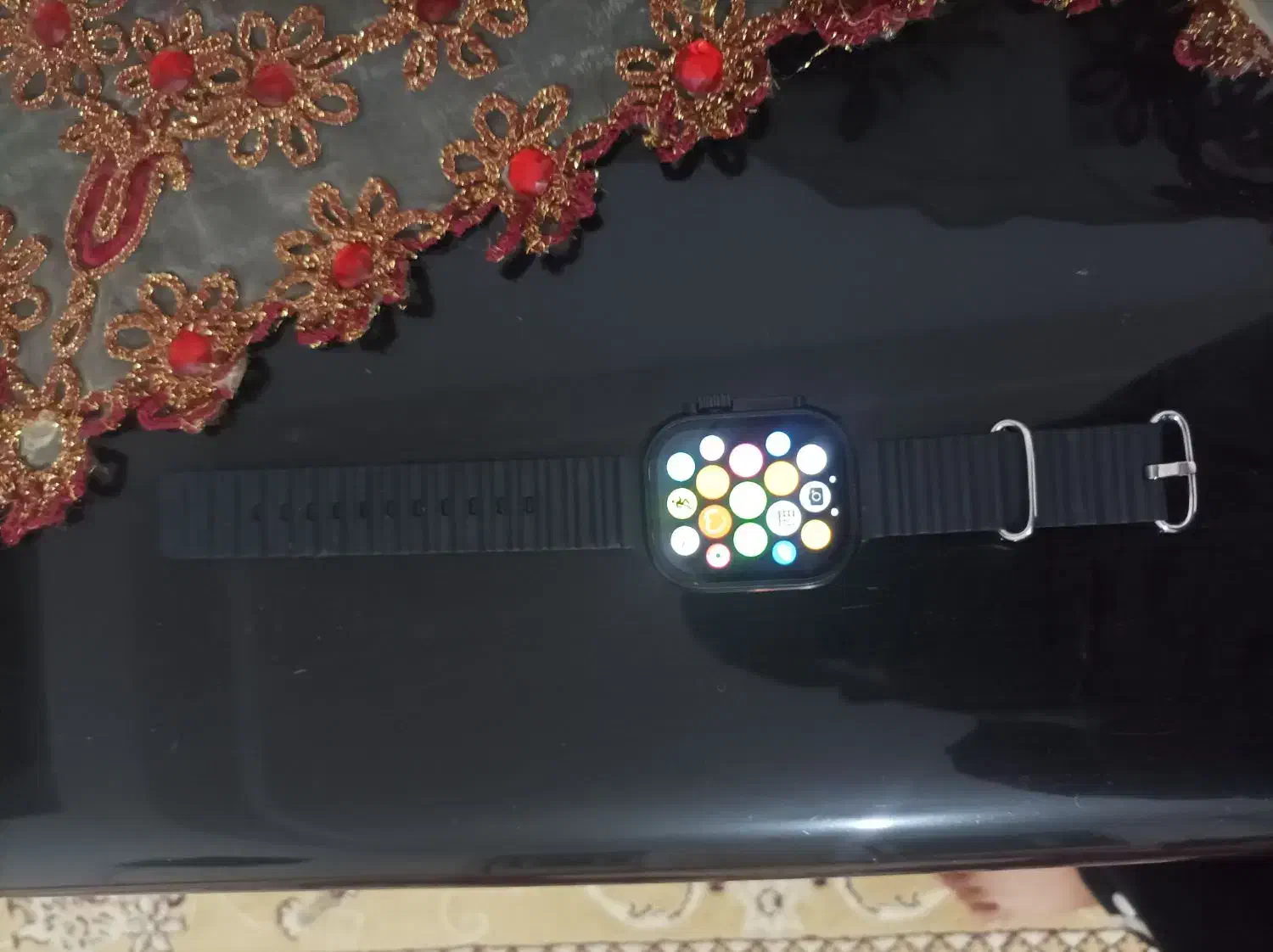 در حد نو|ساعت|خاوه, |دیوار