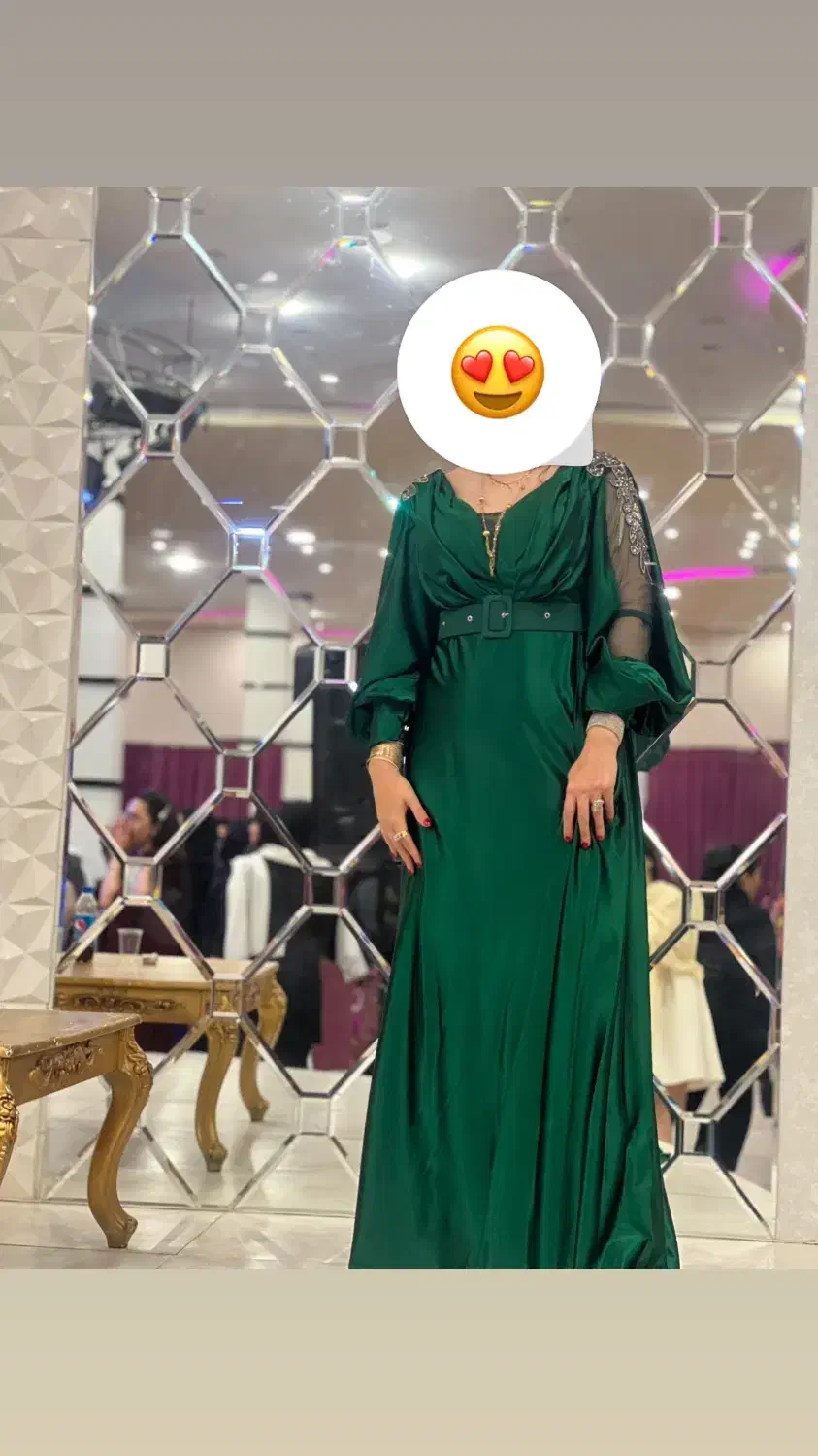 پیراهن مجلسی|لباس|گرگان, |دیوار