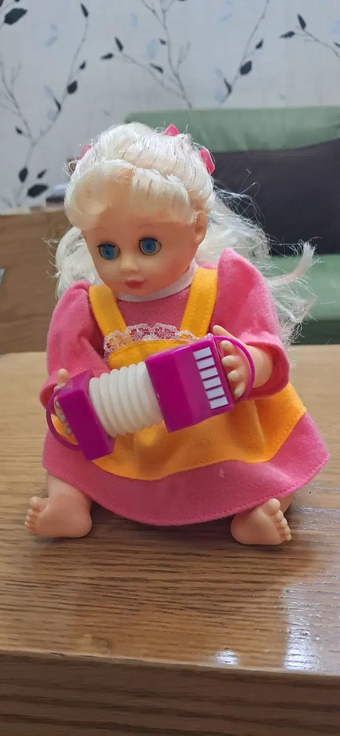 اسباب بازی بچه|اسباببازی بچه|ری, فیروزآبادی|دیوار