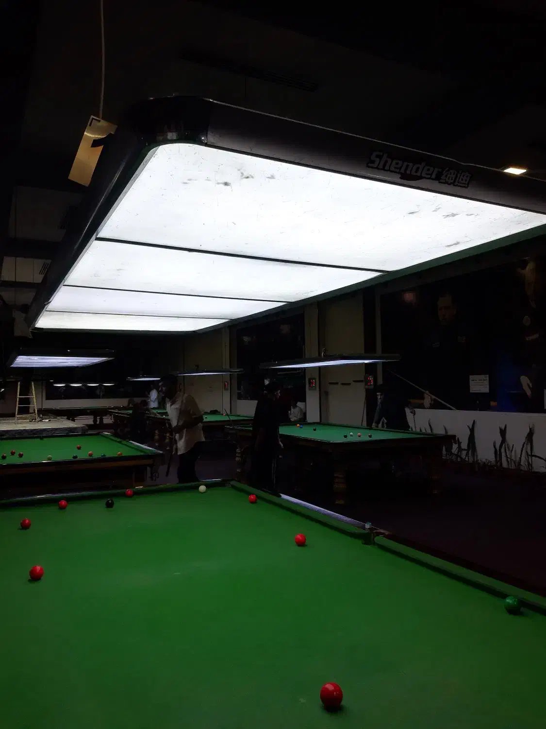 لوستر میز اسنوکر شندر اورجینال|ورزشهای توپی|تهران, نازیآباد|دیوار