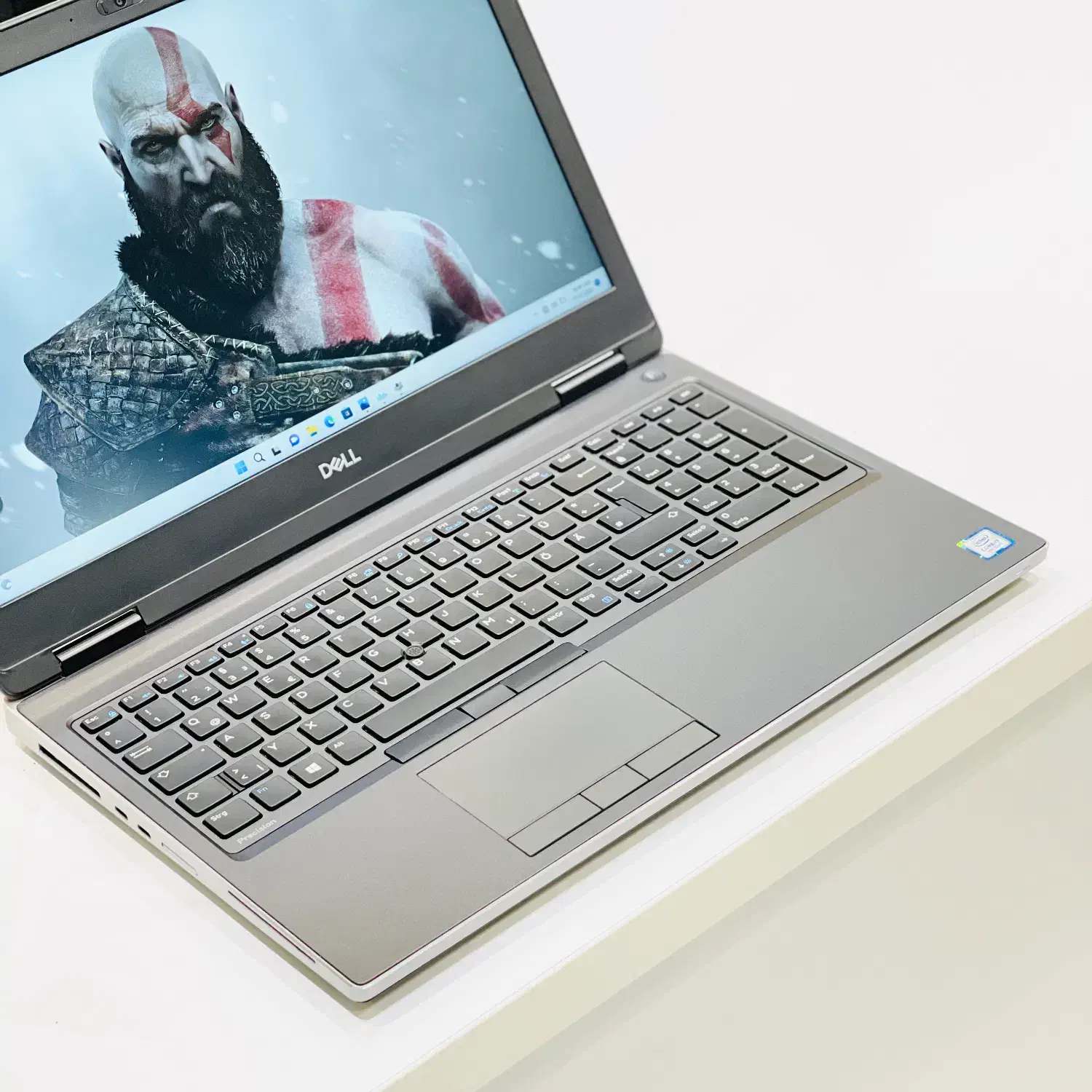 غول گیمینگ Dell گرافیک 4 گیگ i7 نسل 9H رم16 512SSD|رایانه همراه|شیراز, عفیفآباد|دیوار