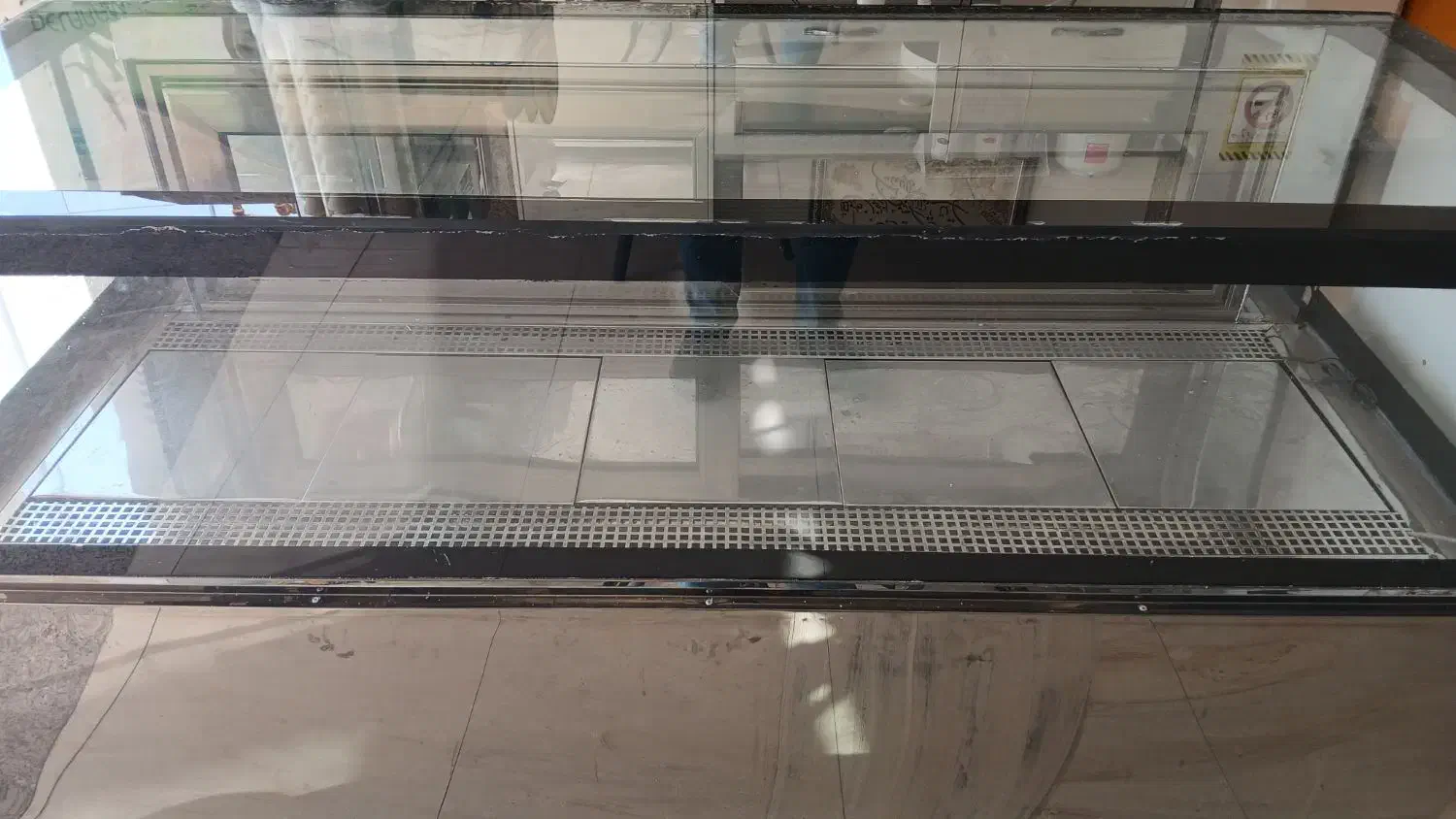 یخچال خوابیده درحد نو|کافی‌شاپ و رستوران|بلداجی, |دیوار