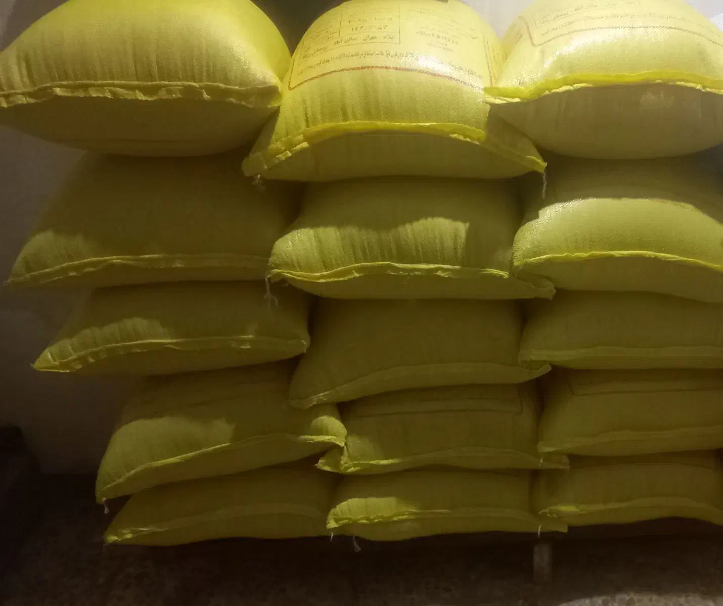 14کیسه جو خرمن کوب|خدمات باغبانی و درختکاری|ملکشاهی, |دیوار