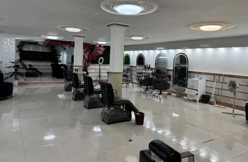 اجاره زیرزمین ۲۰۰ متری درستکار آزادگان|اجارهٔ مغازه و غرفه|ارومیه, |دیوار