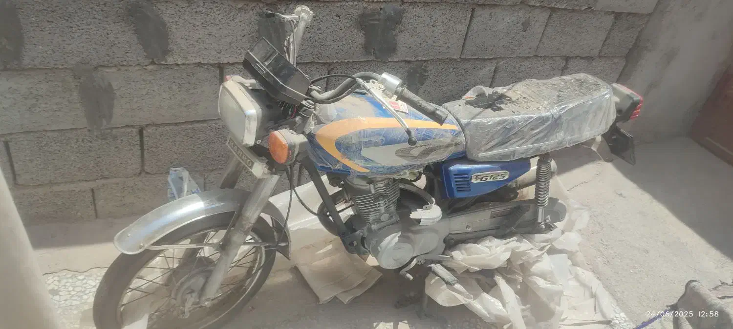 موتور سیکلت هندا ۱۲۵ ژاپنی|موتورسیکلت|بندرلنگه, |دیوار