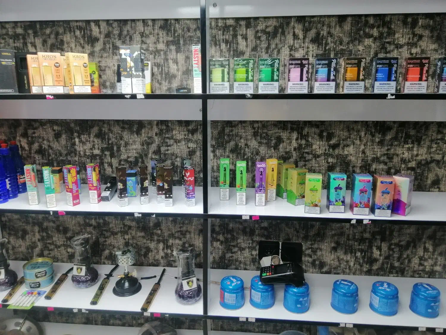 مغازه دخانیات|اجارهٔ مغازه و غرفه|شیراز, سیاه سنگ|دیوار