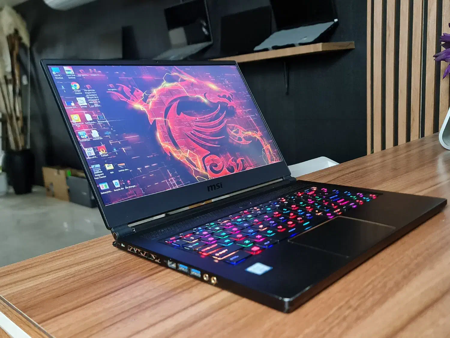 msi گیمینگ فوق اسلیم ۸گیگ گرافیک core i7 ram 32|رایانه همراه|شیراز, فرگاز|دیوار